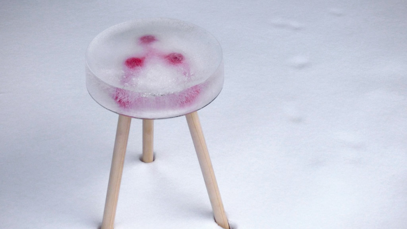 Illustration for article titled A Simple 3D-Printed Plastic Adapter Turns Anything Into a Stool